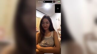 Call video cùng bạn thân xinh dâm vú to tròn