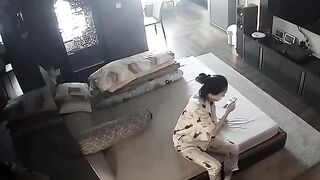 Hack cam chủ nhà đại gia thấy đang địt vợ phần 1