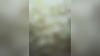 Gái dâm vừa tắm vừa thủ dâm , vú to lồn múp dâm