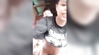 Quá nứng cặc anh họ cỡi hết quần áo lao vào em gái 16 tuổi xin đụ tạo ra siêu phẩm.