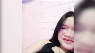 ometv đòi xem quần lót và bắt em gái chuppy show vú lồn múp rụp